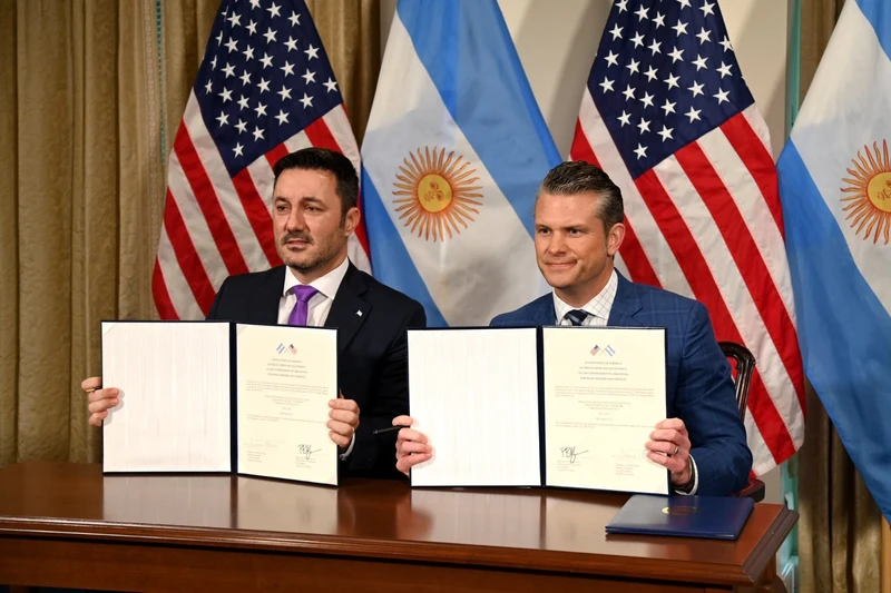 La compra de los vehiculos blindados 8x8 forma parte de un programa de equipamiento importante.